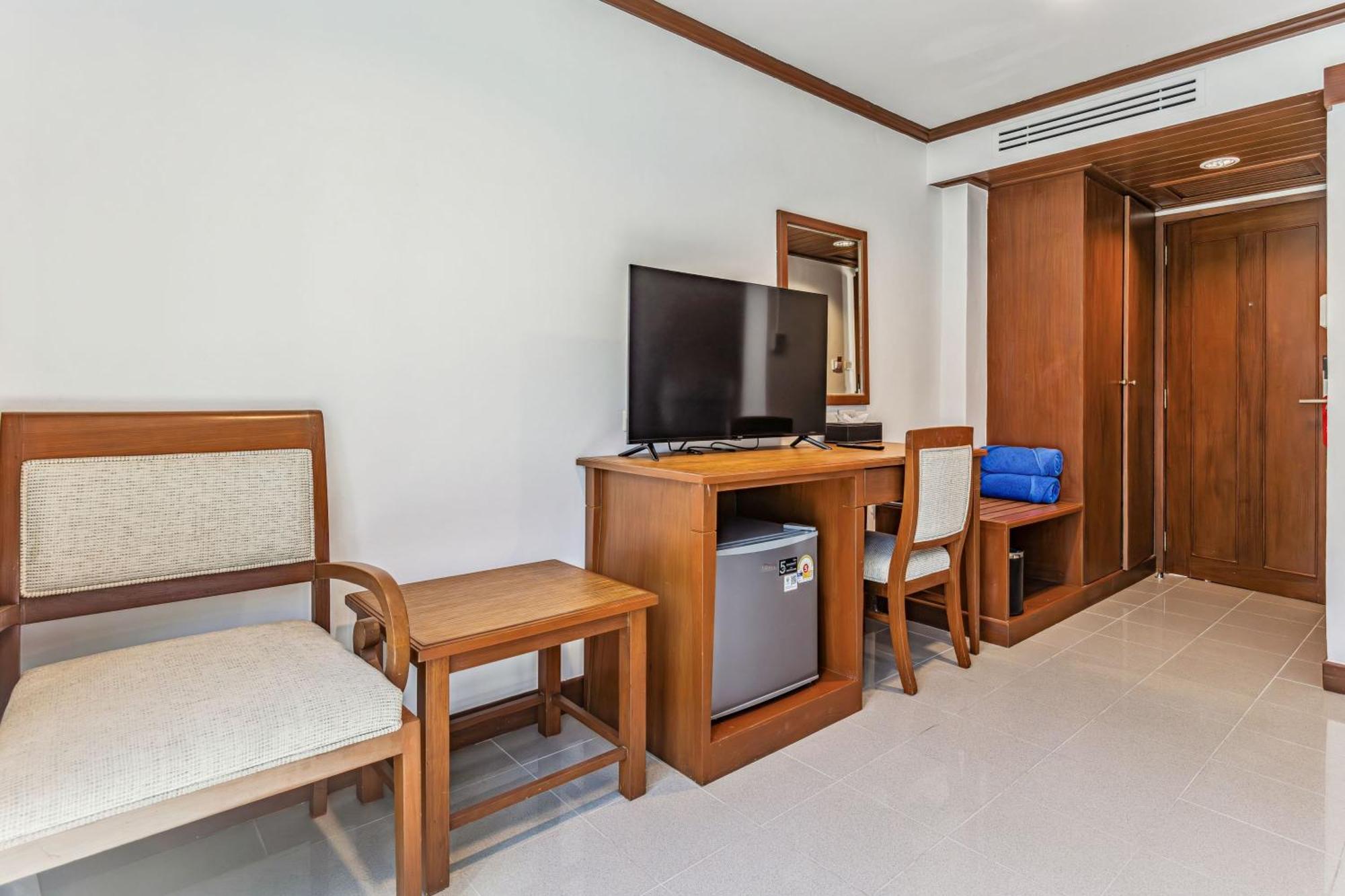 Karon Rattana Beach Hotel חדר תמונה
