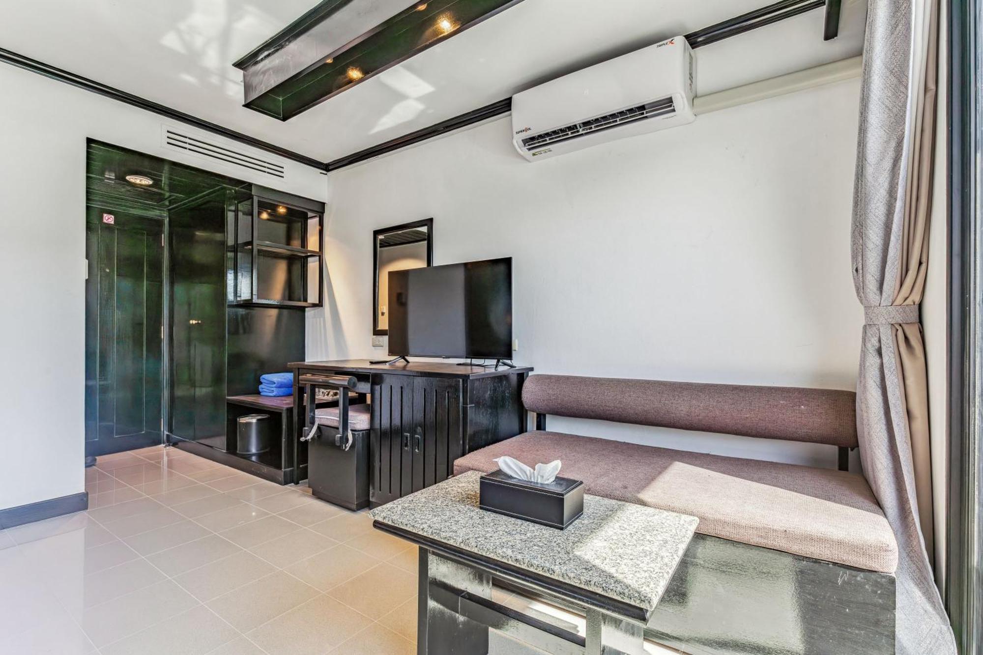 Karon Rattana Beach Hotel חדר תמונה