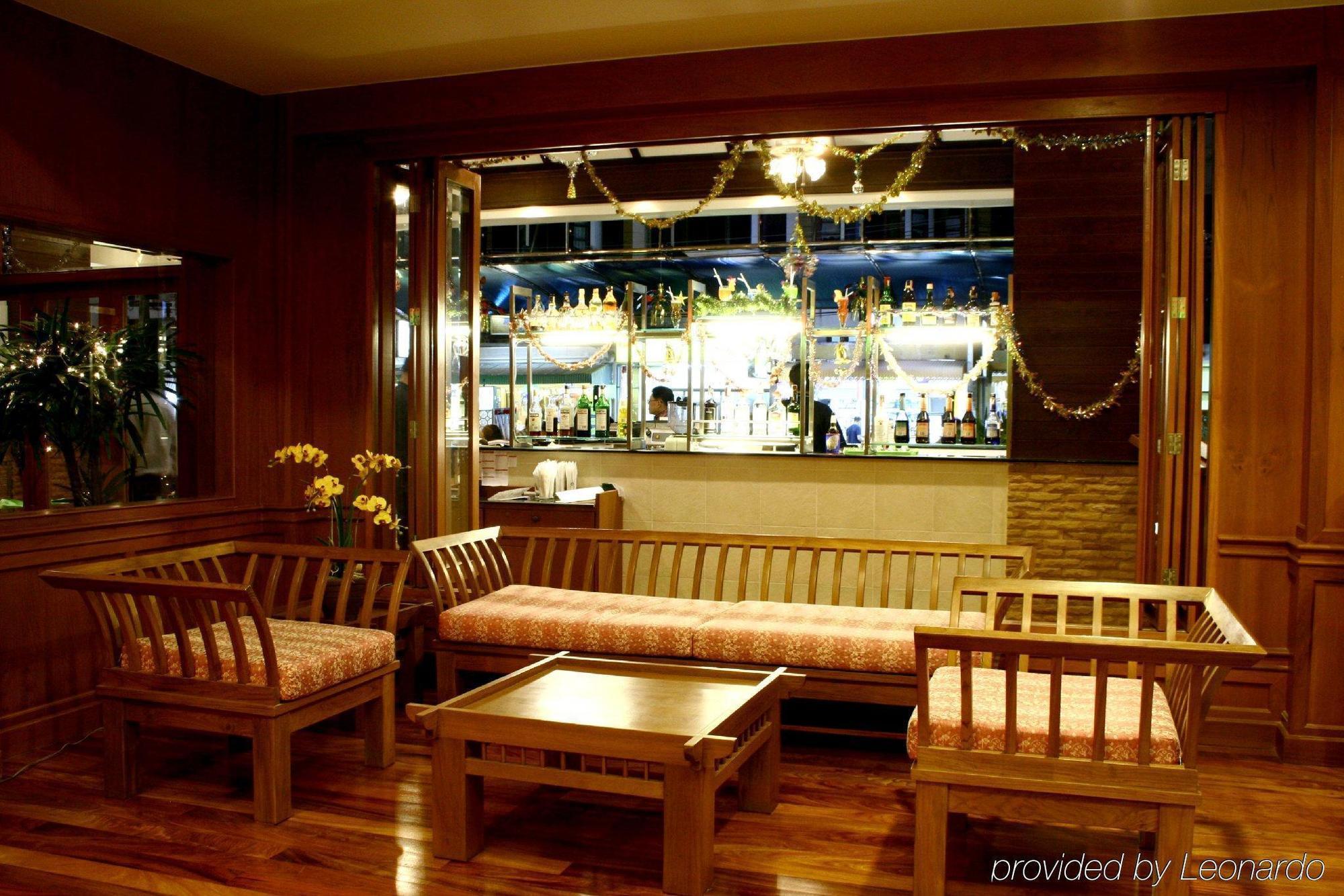 Karon Rattana Beach Hotel מראה חיצוני תמונה